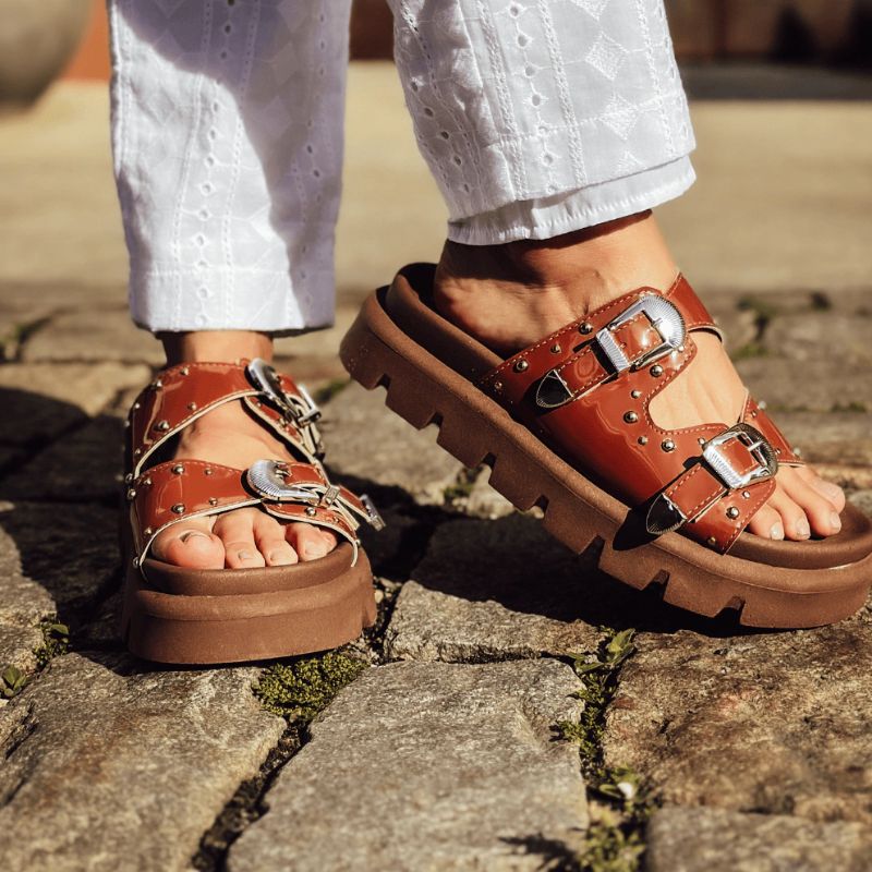 Papete Feminina Tratorada